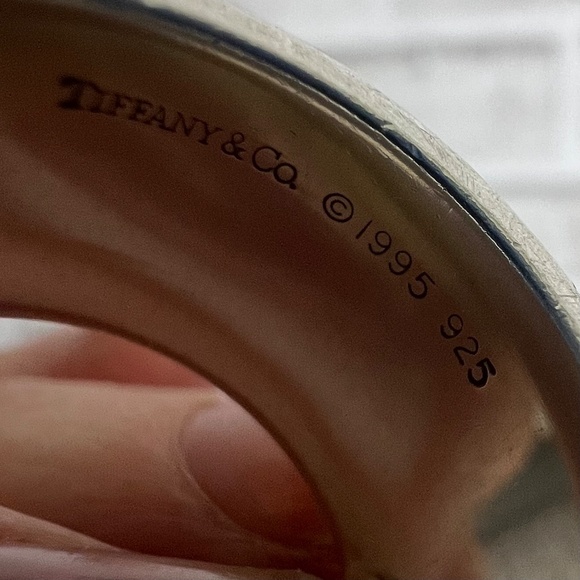 🎁|•TIFFANY & CO.•| 925 Sterling Silver ©1995 Roman Numeral Ultra Wide Ring Sz 6 - Picture 7 of 9